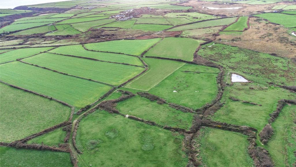 Property photo 2 of 11 Aerial