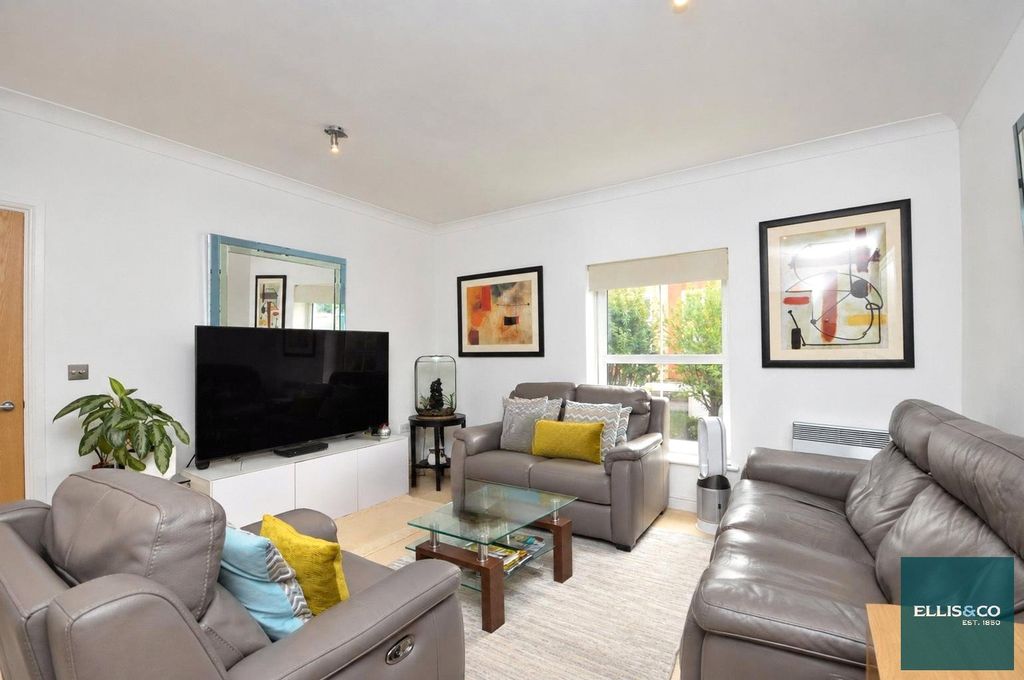 Property photo 1 of 10 Picture No. 29