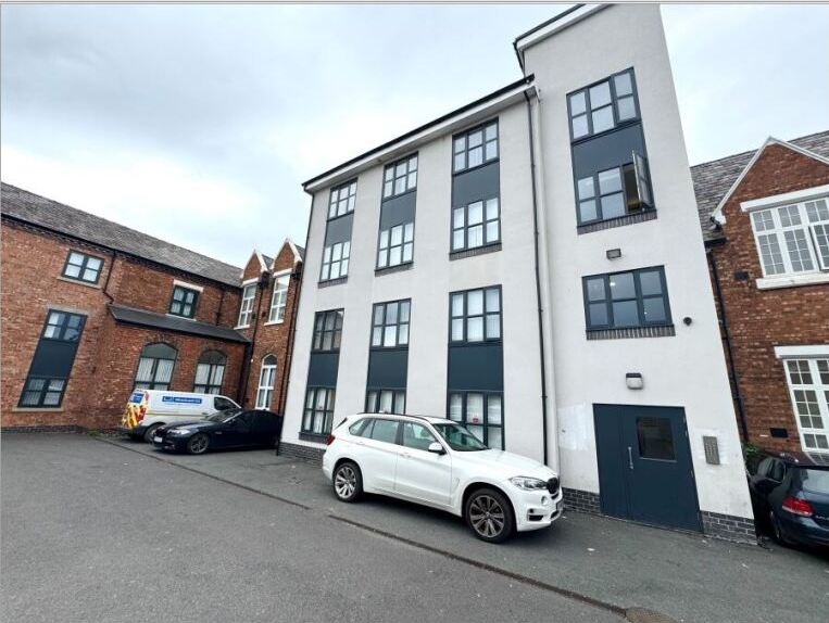 Property photo 1 of 4