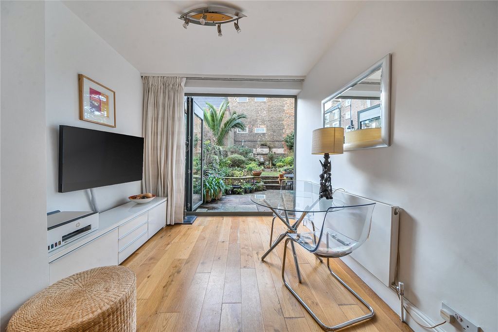 Property photo 3 of 16 Picture No. 05