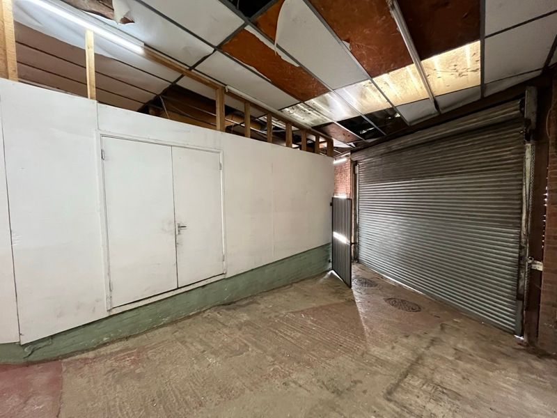 Property photo 3 of 8 Photo 6