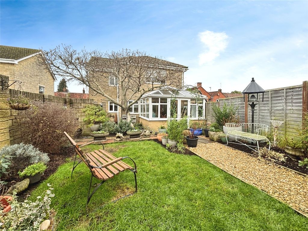 Property photo 2 of 39 Picture No. 45