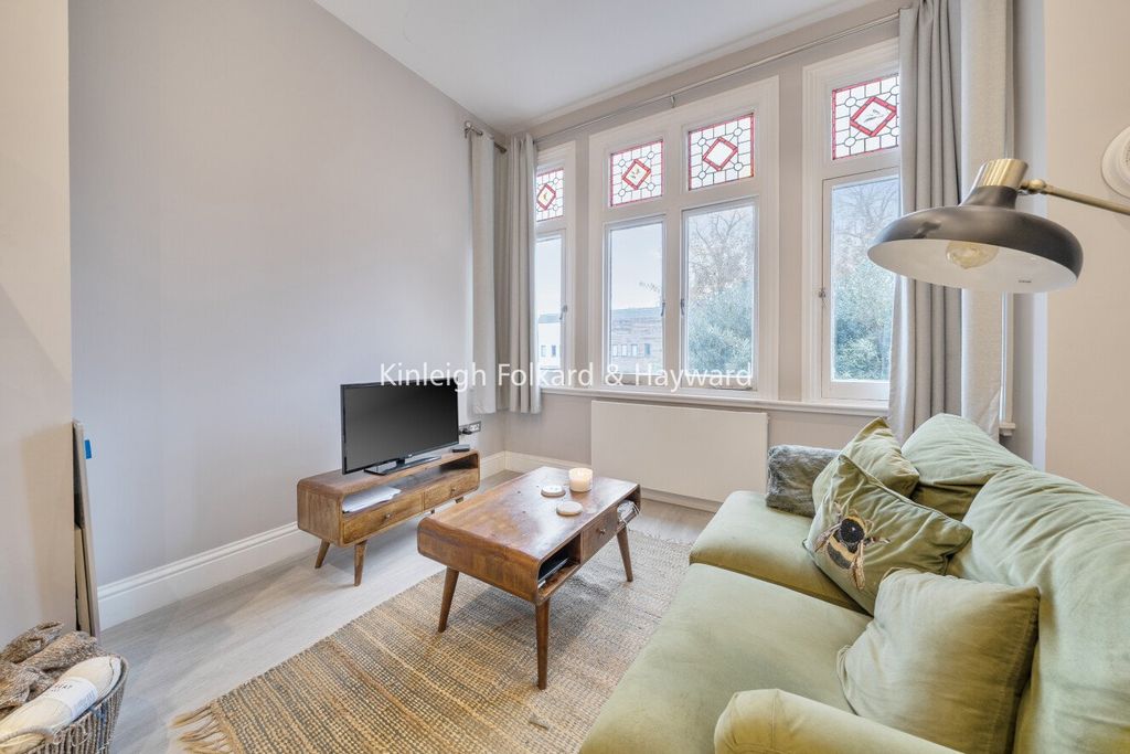 Property photo 2 of 13 Picture No. 10