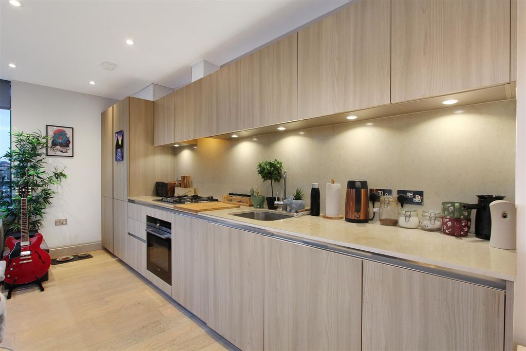 Property photo 3 of 10 Img_8182.Jpg