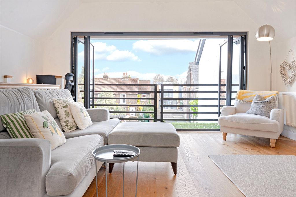 Property photo 2 of 15 Picture No. 2