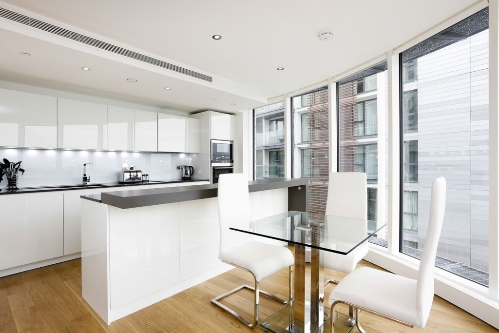 Property photo 2 of 10 20-Ireton-House-S...