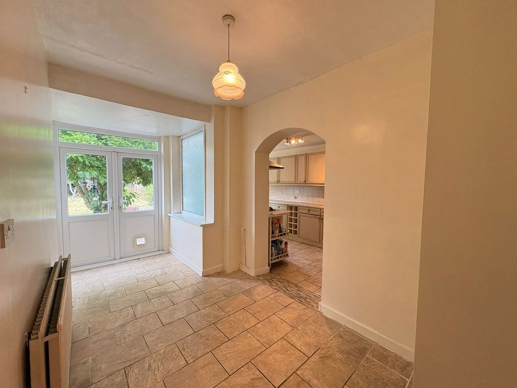 Property photo 3 of 30