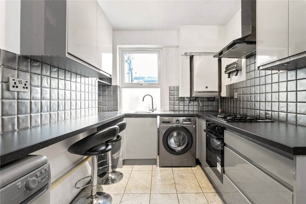 Property photo 3 of 12 Picture No. 22