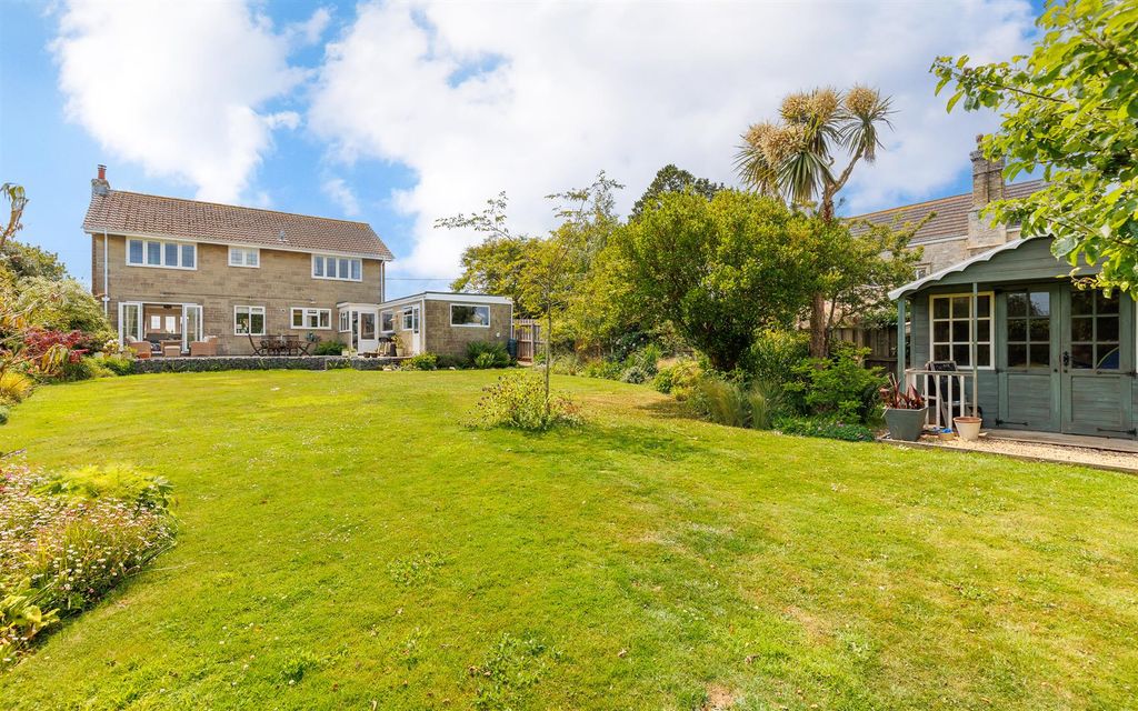 Property photo 2 of 45 8.Jpg