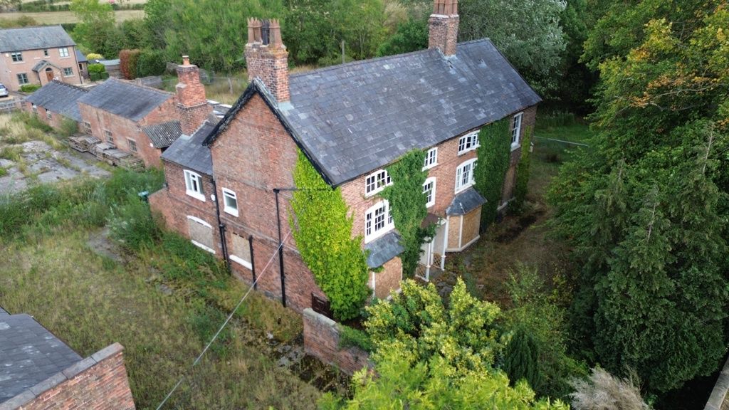 Property photo 2 of 8 Photo 7