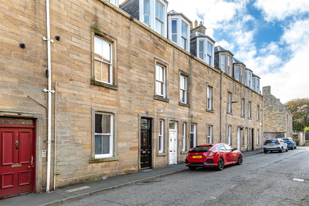 Property photo 1 of 20 5D Queen Marys Buildings Jedburgh 01.Jpg