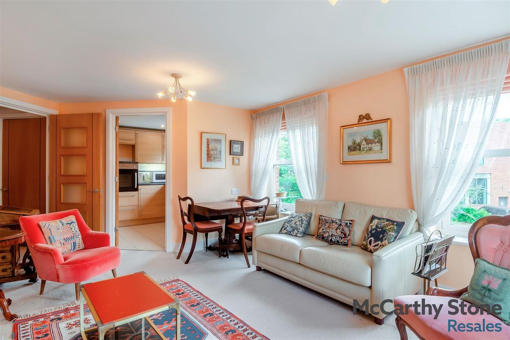 Property photo 2 of 33 8694986-Interior17.Jpg