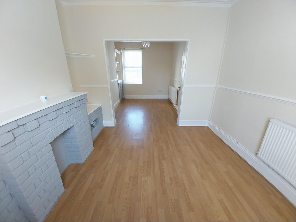 Property photo 3 of 11 Image