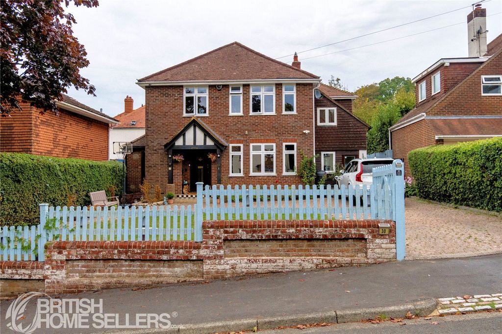 Property photo 1 of 27 Picture No. 31