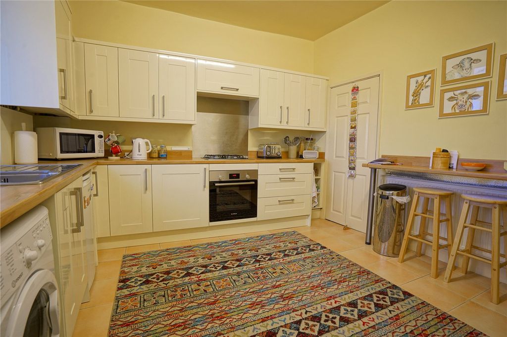 Property photo 2 of 11 Picture No. 08