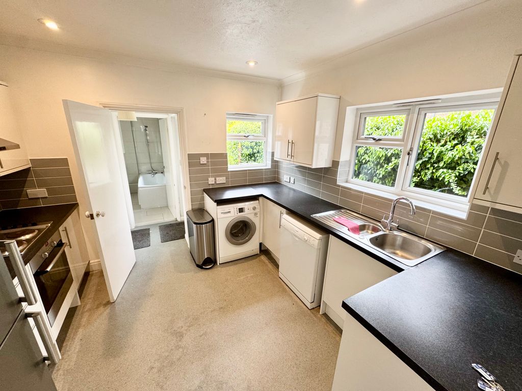 Property photo 3 of 12 Img_5608