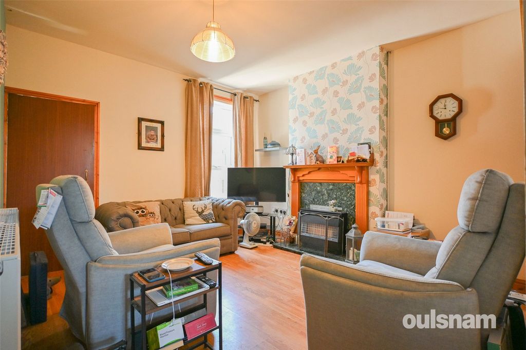 Property photo 3 of 28 Picture No. 35