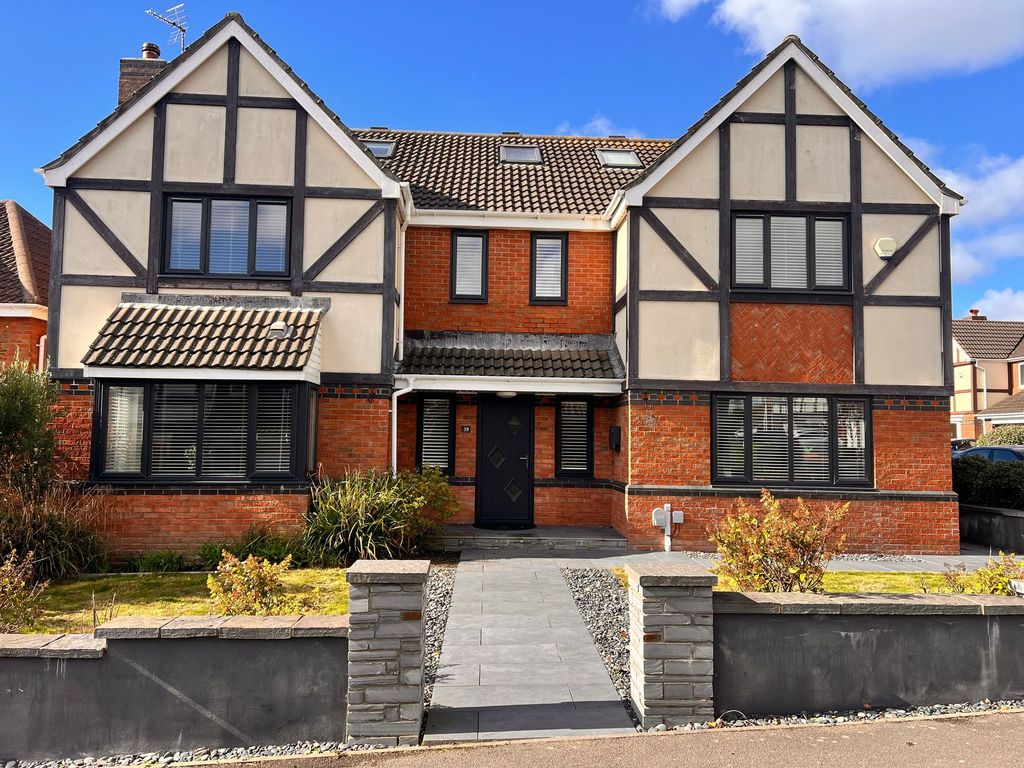 Property photo 1 of 46