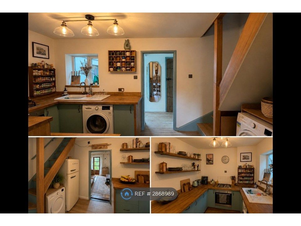 Property photo 3 of 9 Kitchen