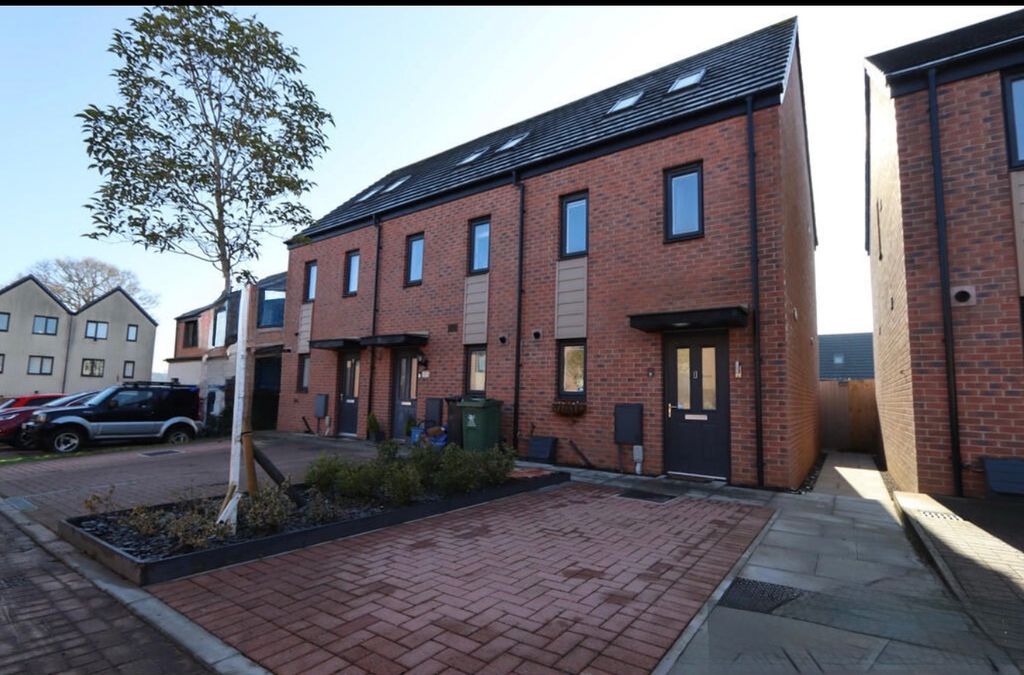 Property photo 1 of 19 Cover