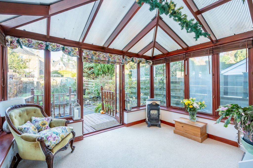 Property photo 3 of 22