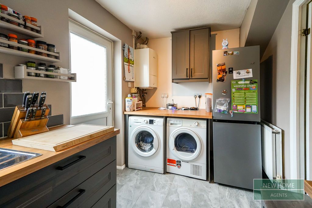 Property photo 3 of 15 Photo 7