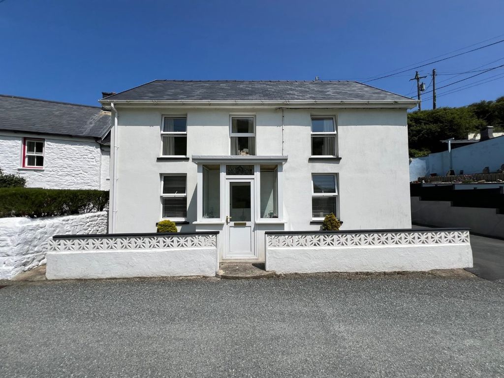 Property photo 3 of 33