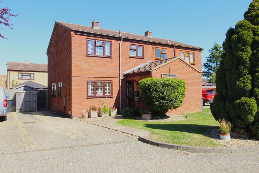 Property photo 1 of 19 Front