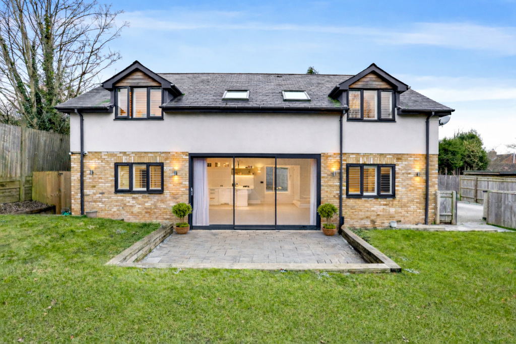 Property photo 1 of 21