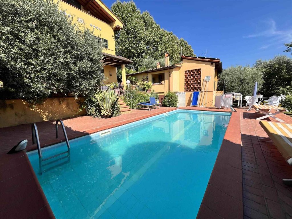 Property photo 2 of 29