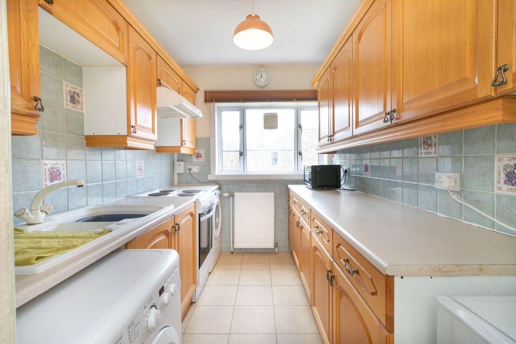 Property photo 3 of 15 Kitchen