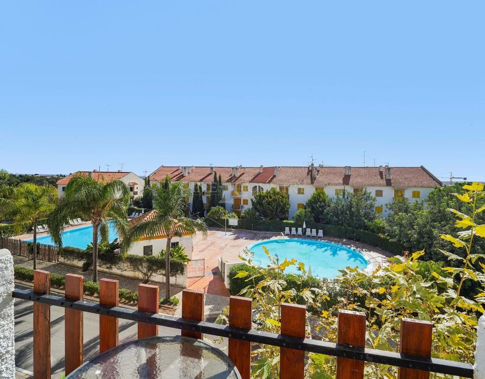 Property photo 2 of 24