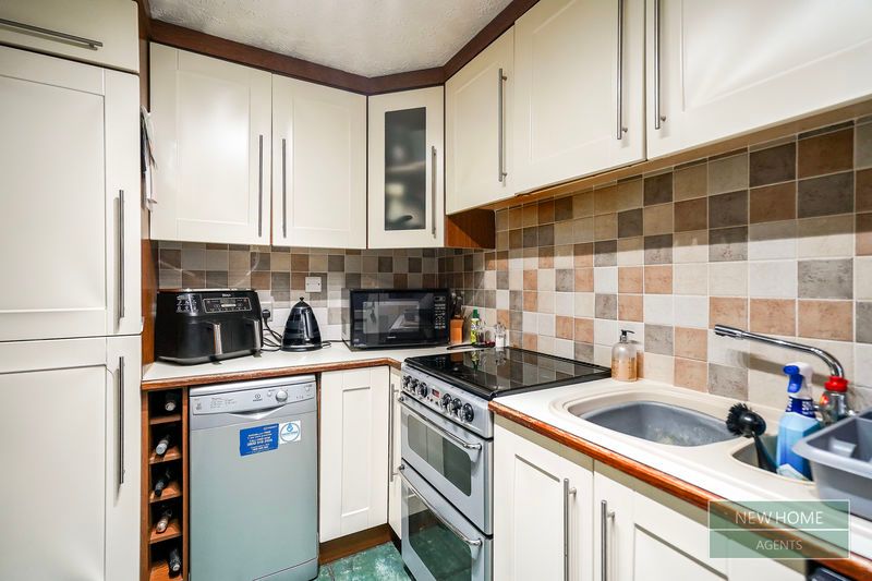 Property photo 3 of 16 Photo 2