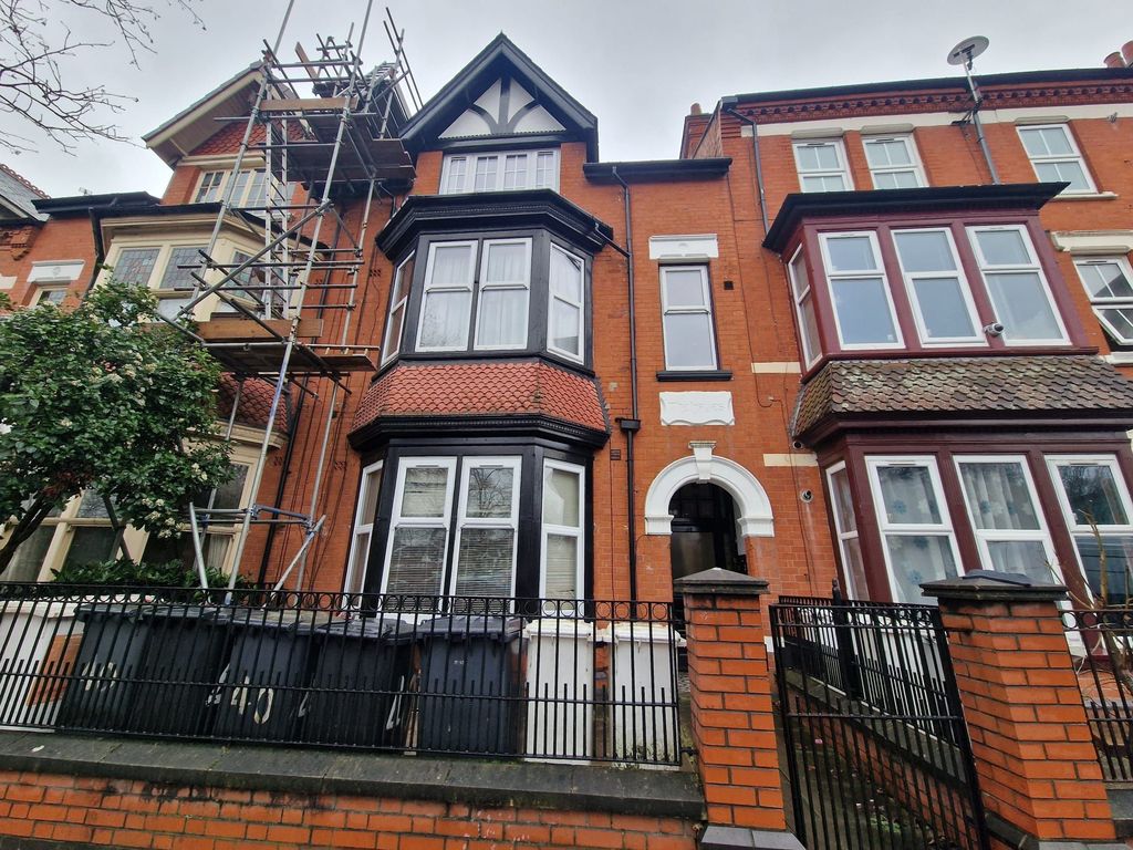 Property photo 1 of 7