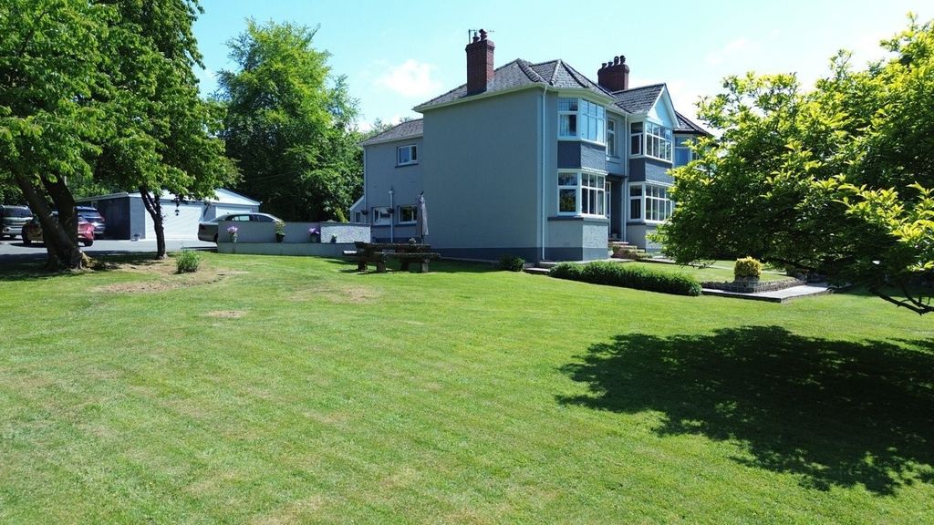 Property photo 1 of 68