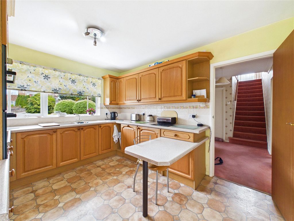 Property photo 3 of 22 Kitchen