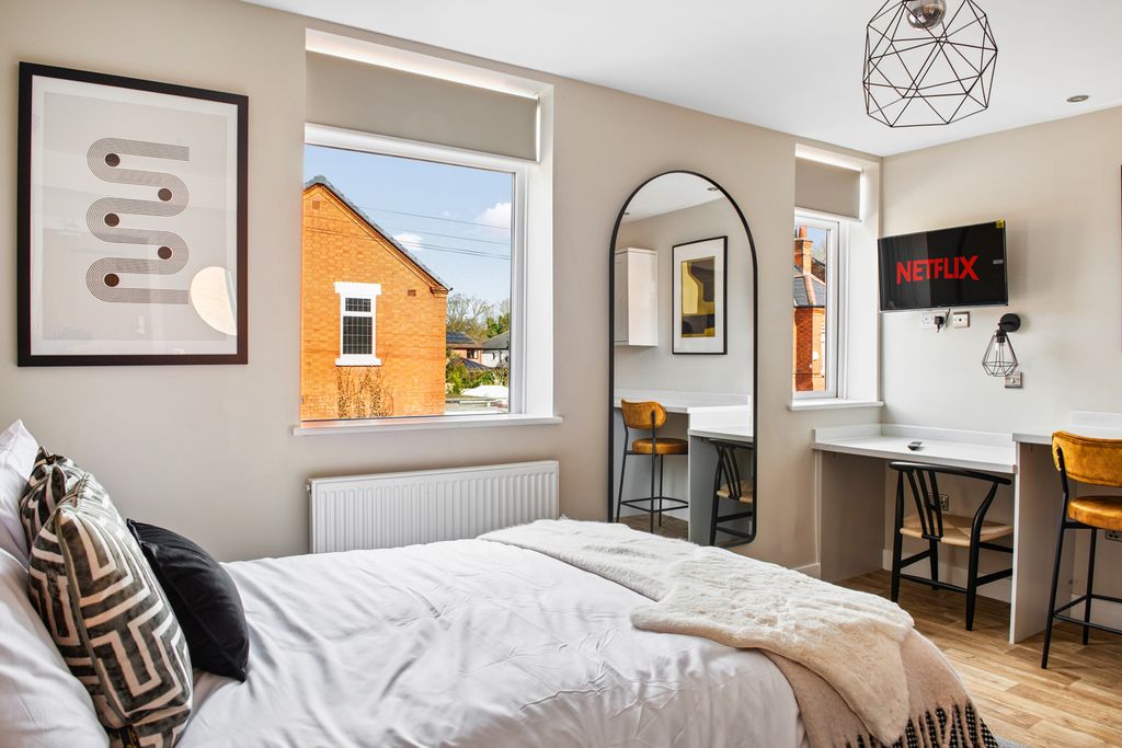 Property photo 3 of 9