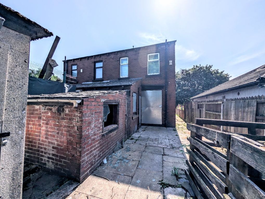 Property photo 3 of 12
