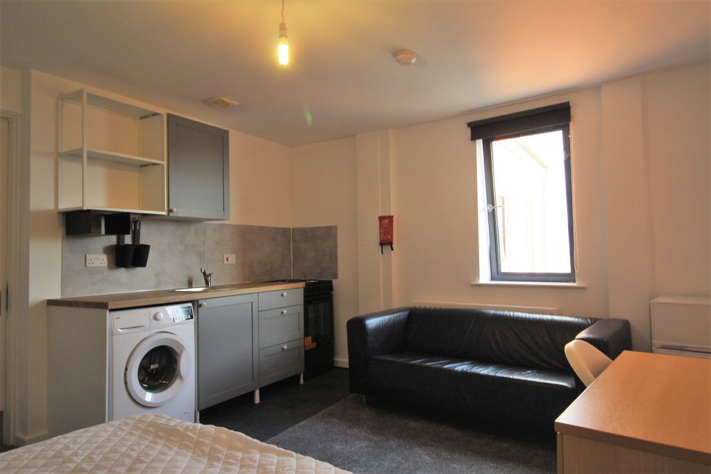 Property photo 1 of 3