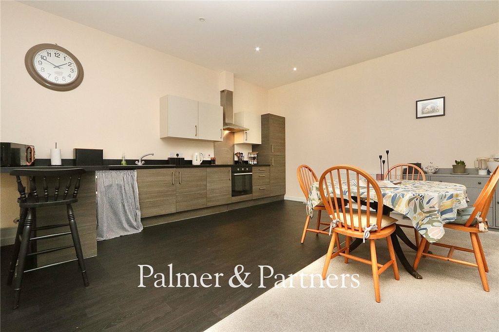 Property photo 3 of 18 Picture No. 08