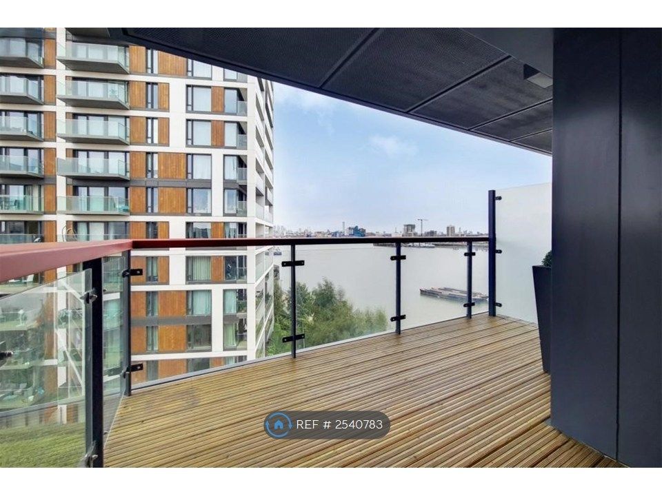 Property photo 2 of 10 Balcony 1