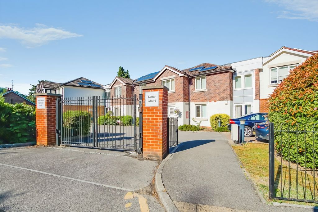 Property photo 2 of 17 Pbox-Img.Jpg
