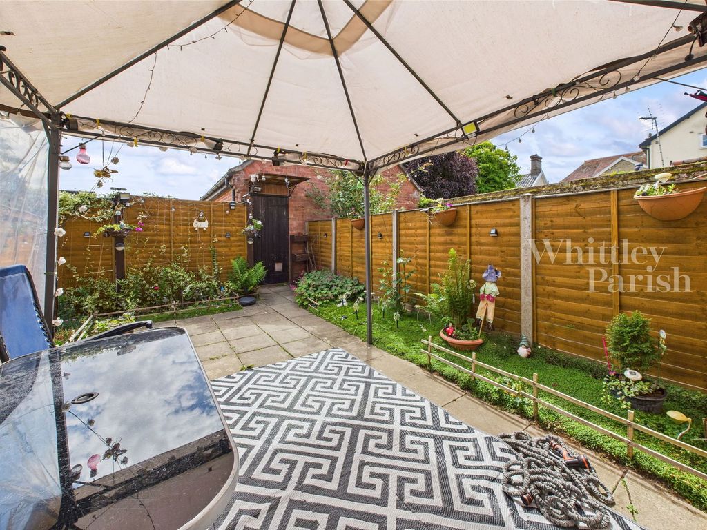 Property photo 2 of 10