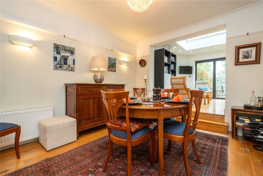 Property photo 2 of 18 Picture No. 20