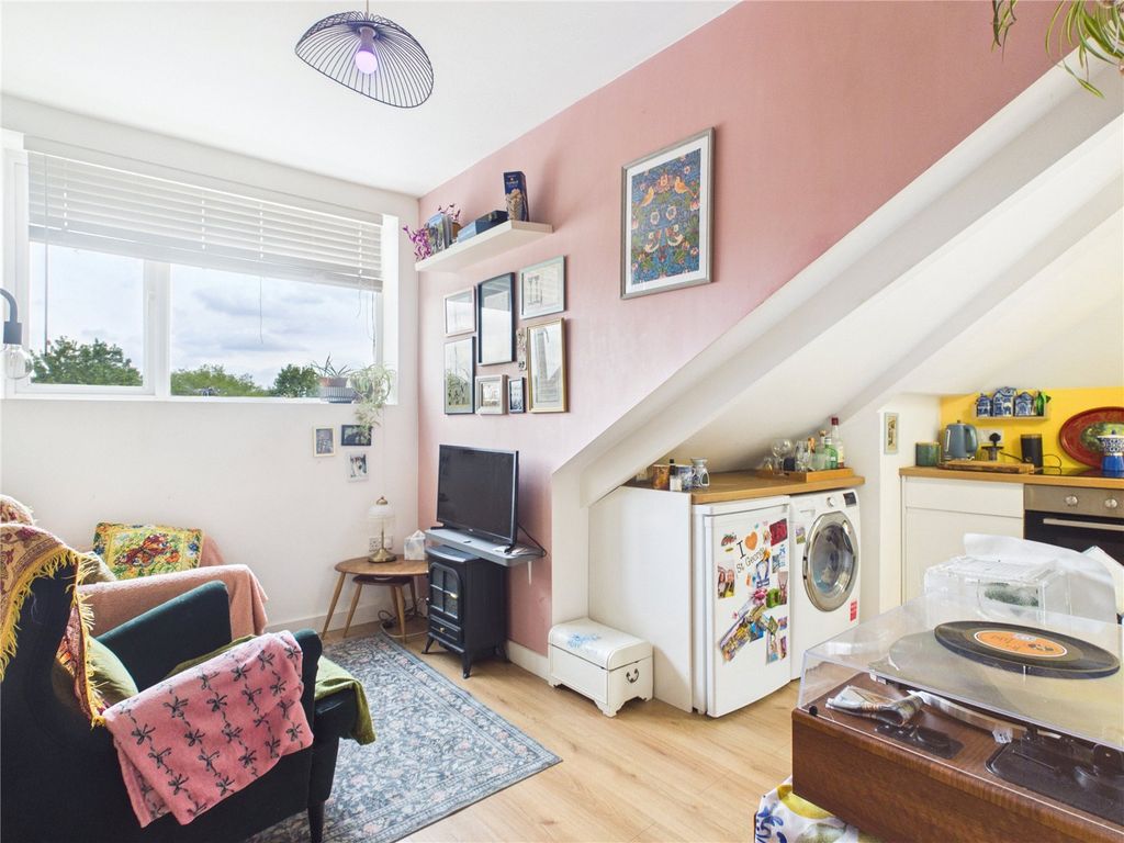 Property photo 3 of 12 Picture No. 53