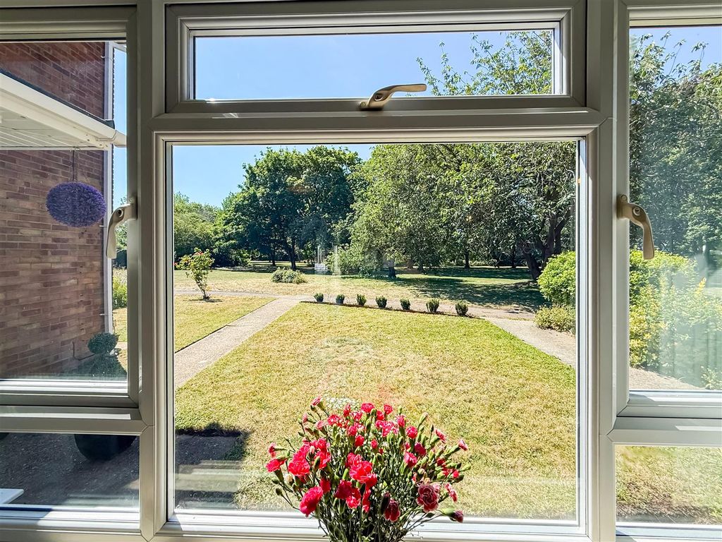 Property photo 2 of 21 Lounge Window