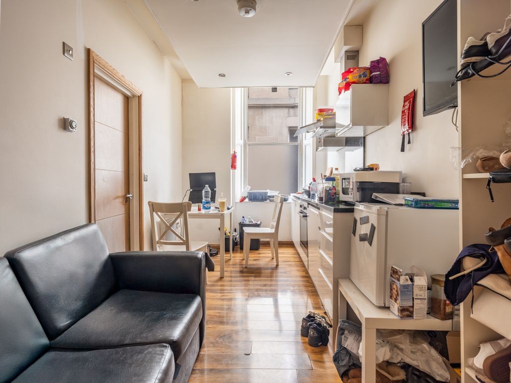 Property photo 1 of 4 4037341