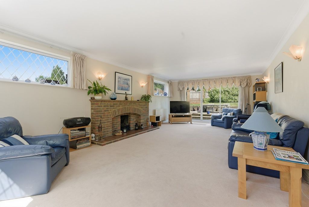 Property photo 3 of 18 Picture No. 24