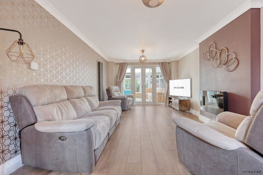 Property photo 3 of 36 4342552