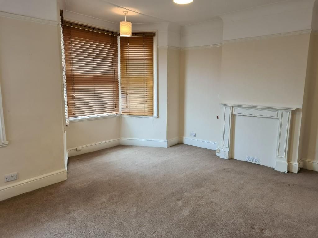 Property photo 3 of 11 Front Room Upstairs